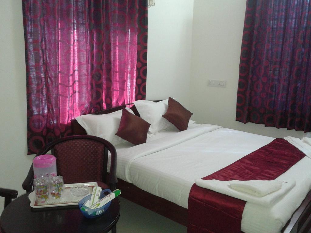 Hotel Yes Way Inn Махабаліпурам Номер фото